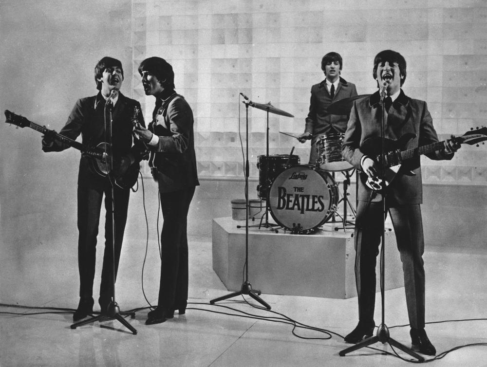 Lennon fue responsable de separación de Beatles: McCartney